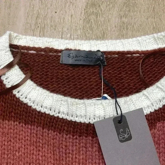 NWT Elsamanda sweater size Medium. - Picture 3 of 7